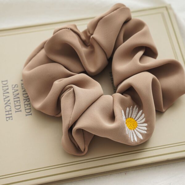 Daisy Embroidery Large Intestine Ring - Image 5